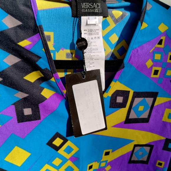 NWT VERSACE Classic V2 Colorful Y2K Vintage Geometric Print Top - Picture 6 of 10